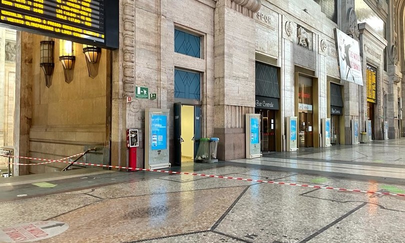 vento Milano danni Stazione Centrale Castello