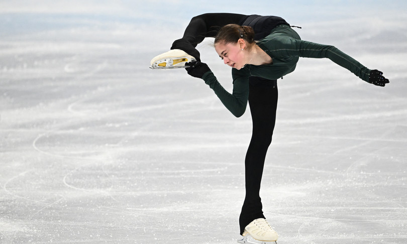 Storia regina malvagia pattinaggio giovane stella bruciata doping