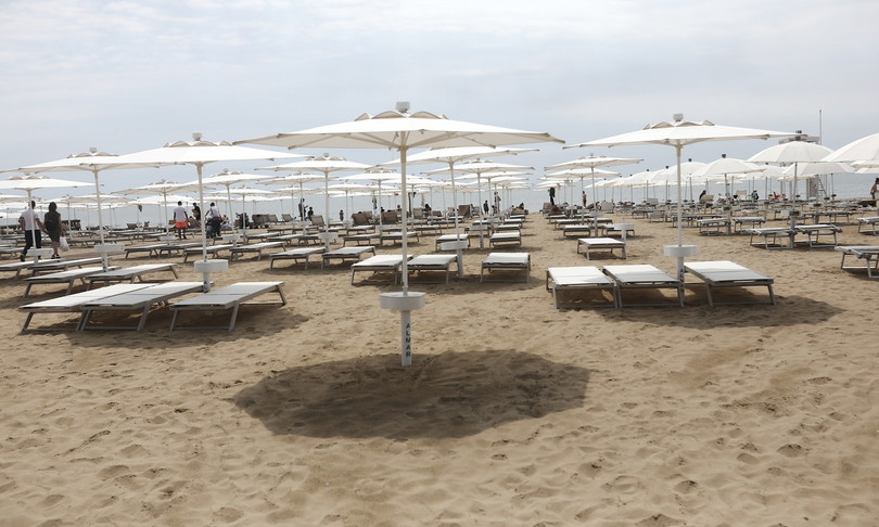questione concessioni stabilimenti balneari divide maggioranza
