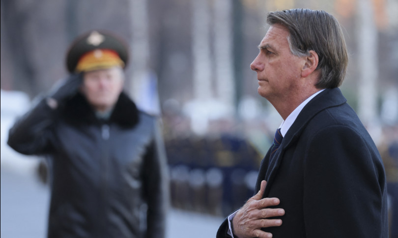 Covid tavolone anti contagio Bolsonaro Putin