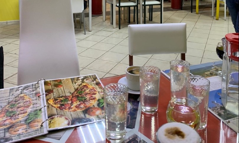 pizzaiolo italiano Russia senza olio oliva mozzarella