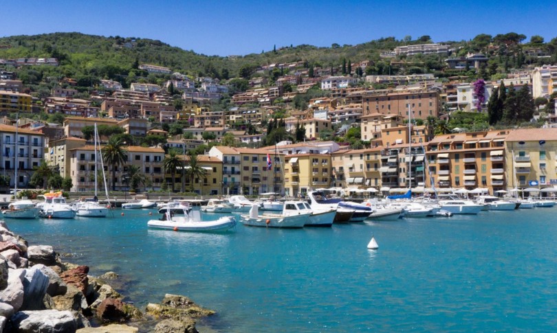 versilia argentario crisi turismo russia oligarchi