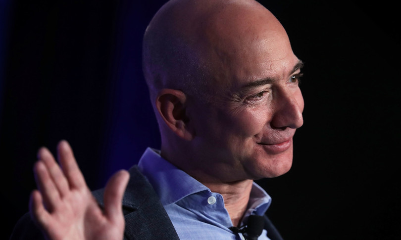 I social ci stanno portando al tribalismo. Parola di Jeff Bezos