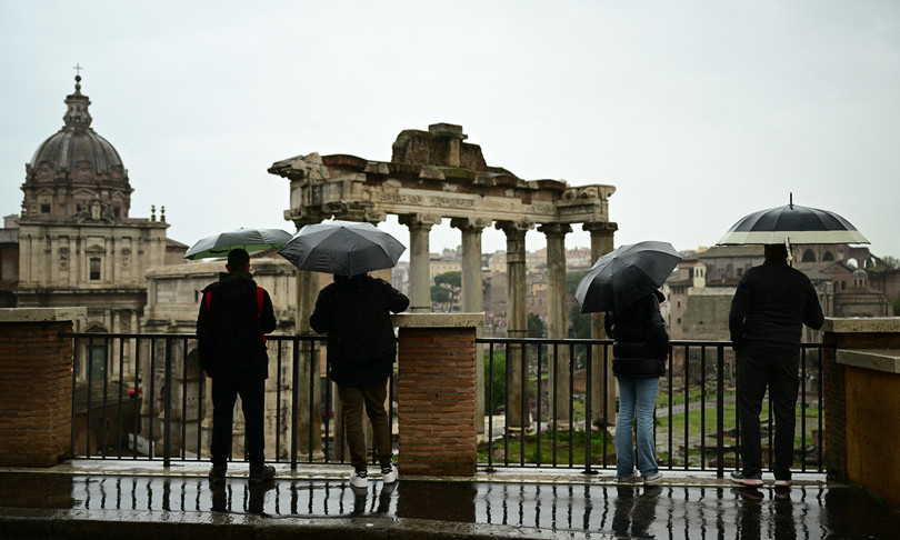 meteo vortice ciclonico verso Italia torna pioggia