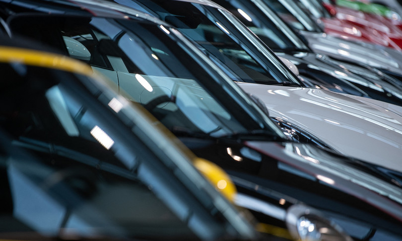 Auto nuovo crollo immatricolazioni ad aprile -33%