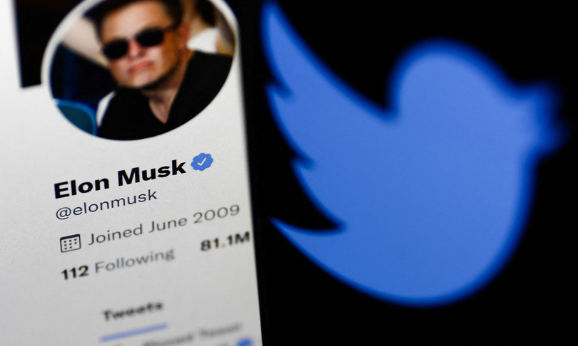 Musk Twitter contesa spam congela intesa