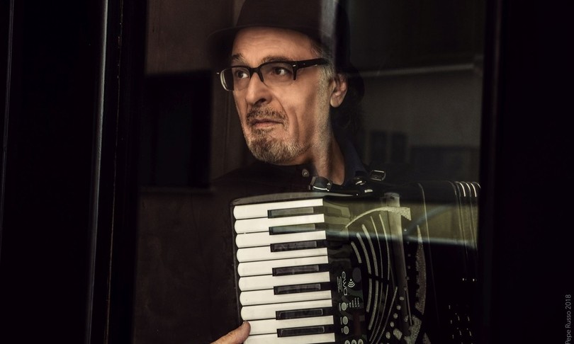 eduardo de crescenzo canta napoli