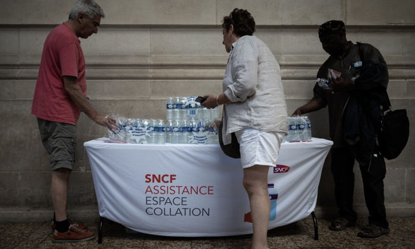 caldo record francia bordeaux vietati eventi aperto