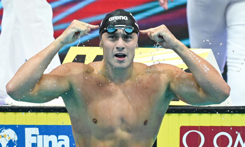Martinenghi primo italiano a vincere l'oro mondiale nei 100 rana