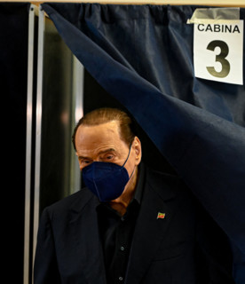 Berlusconi: "Sarà Forza Italia ad indicare il premier, conto di arrivare al 20%"