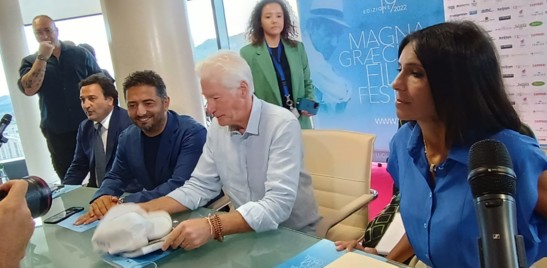 Richard Gere e i figli: "Per ora non penso alla regia per dedicarmi a loro"