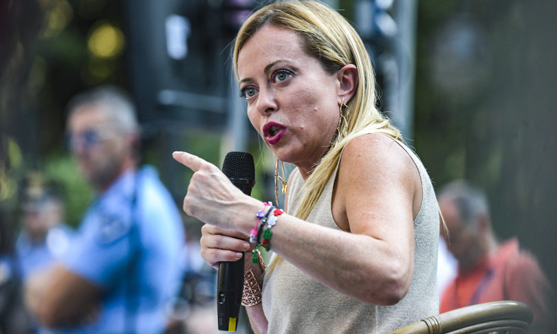 Meloni: "Posso guidare il governo, basta con le intimidazioni"