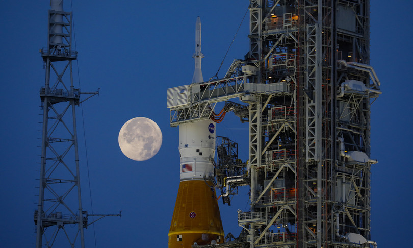 spazio nasa lancia artemis astronauti luna