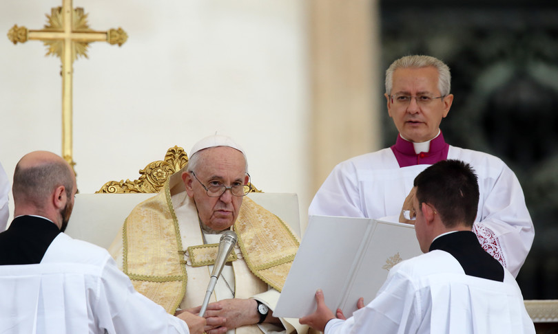 Papa attenti a leader che sfruttano paure