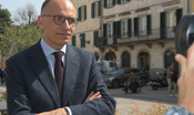 Letta corregge il tiro: "La democrazia italiana non è in pericolo"