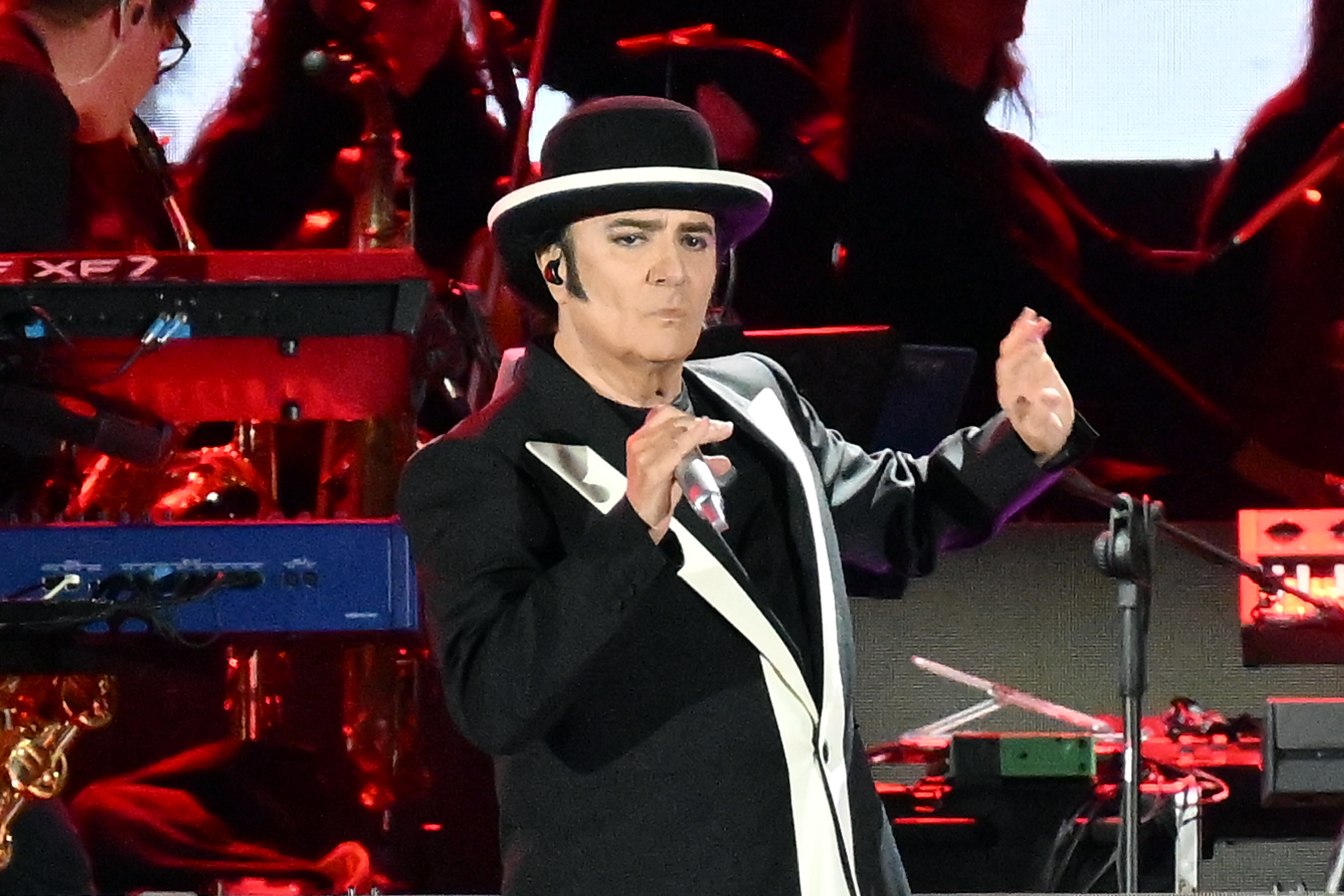 Renato Zero, nuovo album e nuovo tour dal 2026