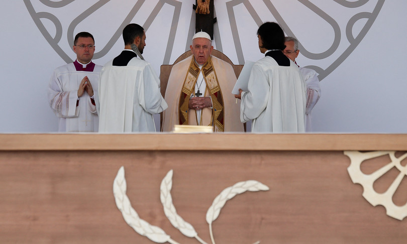 papa francesco prego per italia piu nascite