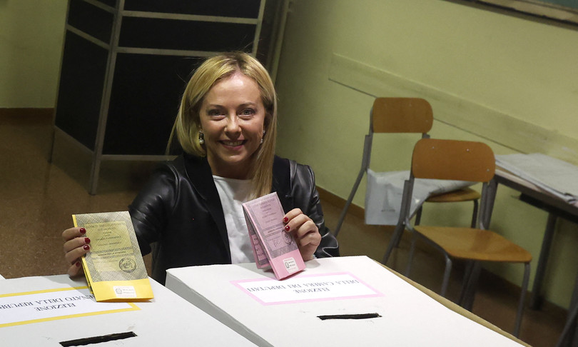 rassegna stampa estera italia vince estrema destra