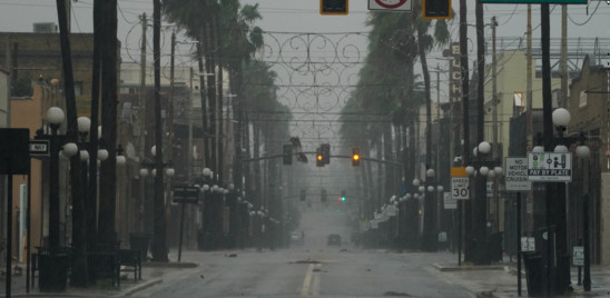 L'uragano Ian lascia la Florida al buio e devastata