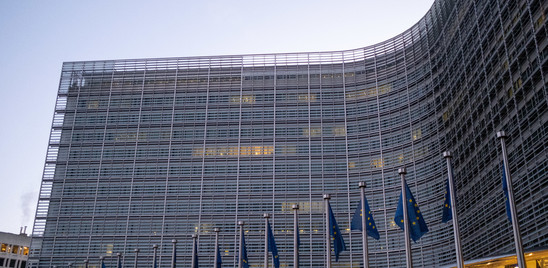 L'Ue propone un mini price cap per il gas ma agli Stati non basta