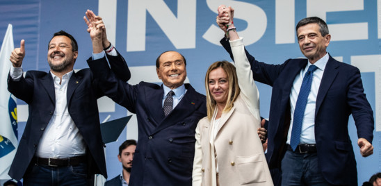 Il Centrodestra corre: "Presto governo di alto profilo"