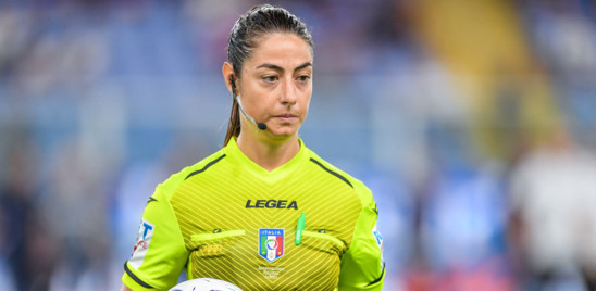 L'esordio 'vincente' della prima arbitra a dirigere in Serie A