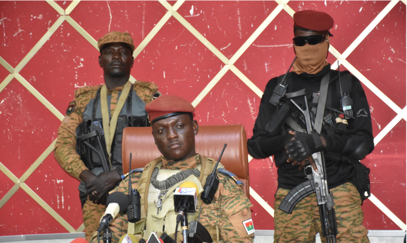 burkina faso vede futuro nelle braccia mosca