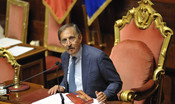 La Russa ‘minacciato’ ringrazia per la solidarietà le forze politiche. Meloni: "La responsabilità prevalga sull’odio"