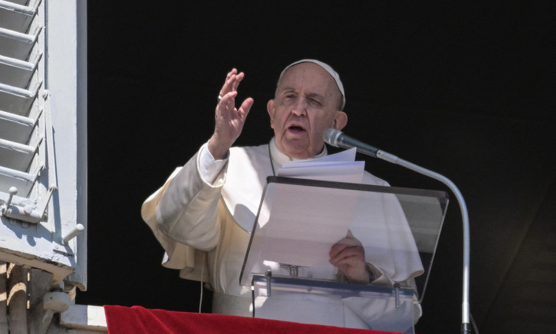 Papa: "In nome di Dio fermate la follia della guerra"