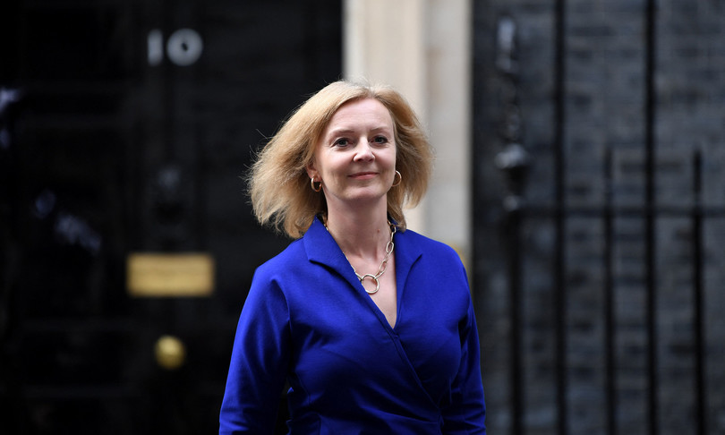 Liz Truss pensione da premier dopo soli 44 giorni