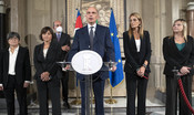 Opposizione in allarme, ma i leader sono ancora distanti