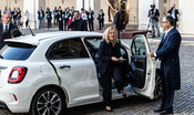 Arrivare in 500 e ripartire in autoblu. Come si entra al Colle da designati e si esce da premier 