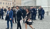 Look classico al giuramento dei ministri, nessuna gonna