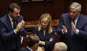 Sì della Camera alla fiducia. Colloquio Meloni-Biden: "Profonda amicizia Italia-Usa"