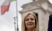 Meloni: "Difenderemo i confini italiani"  