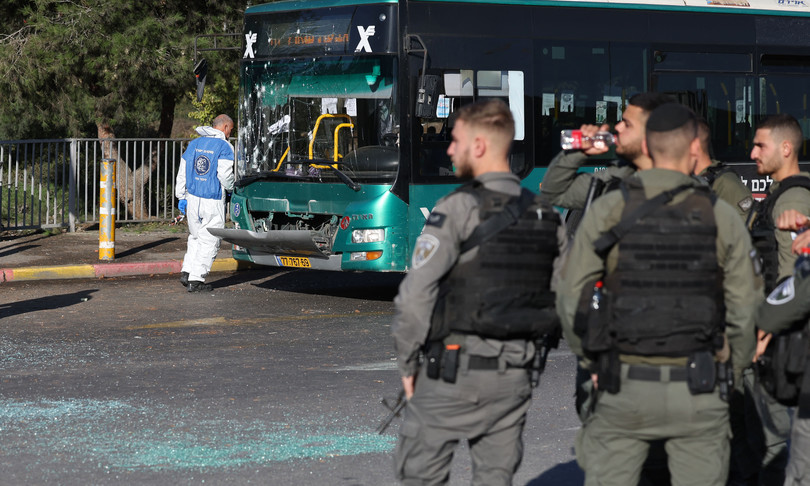 israele due esplosioni a gerusalemme feriti