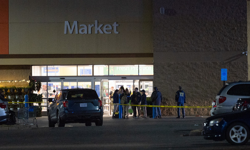 usa sparatoria in un walmart in virginia direttore suicida