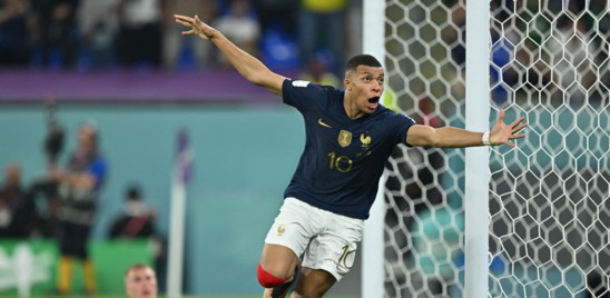 La Francia si qualifica agli ottavi, Mbappé stende la Danimarca 2-1