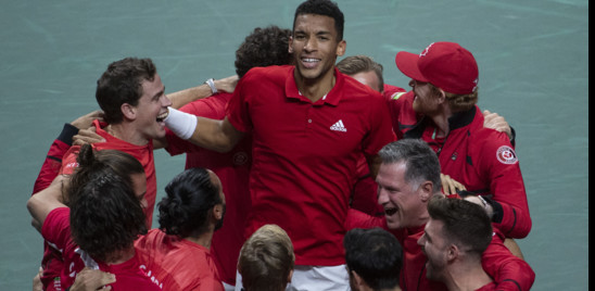 I sublimi destini incrociati di Auger-Aliassime in Coppa Davis e del suo “gemello” Davies ai Mondiali