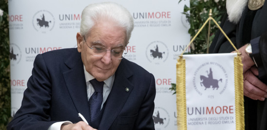 Mattarella: "Spirito critico è garanzia di libertà di insegnamento e di pensiero"