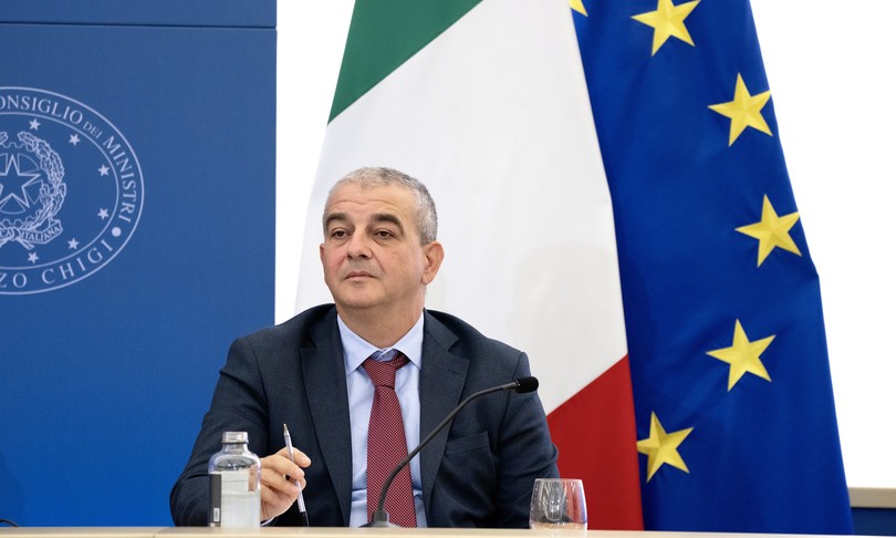 manovra contante fazzolari critiche bankitalia