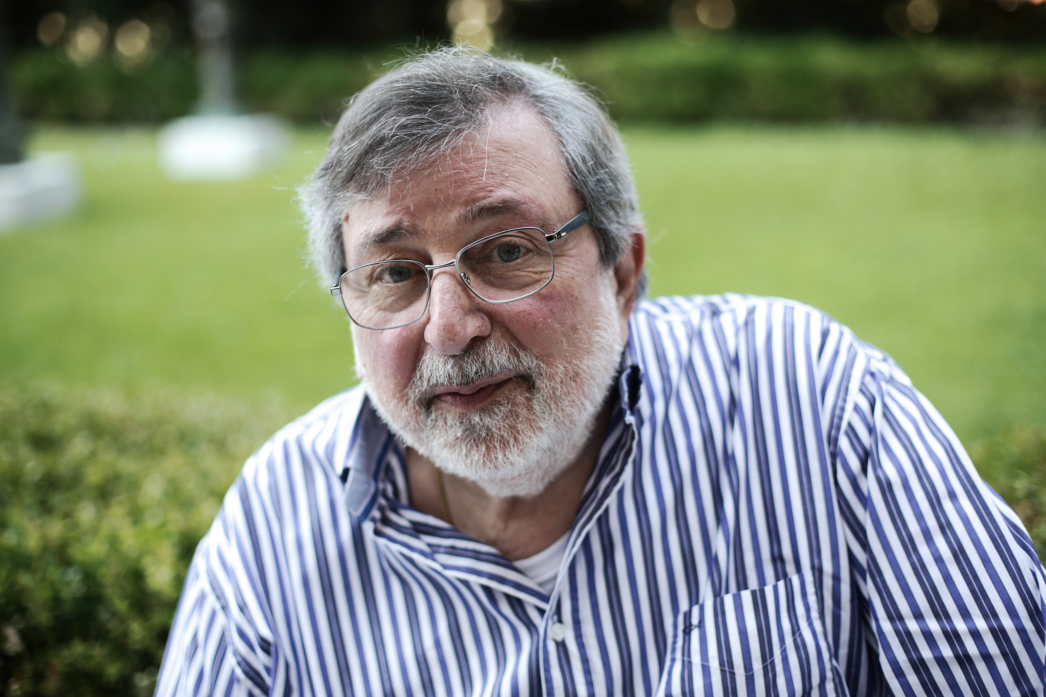 È morto Francesco Guccini: addio al gigante della musica italiana