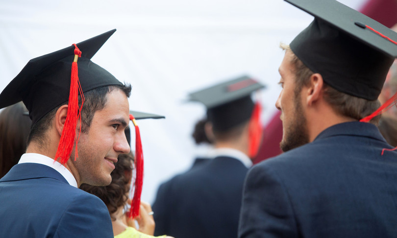 Lavoro nel 2022 cresce richiesta laureati ma 1 su 2 introvabile