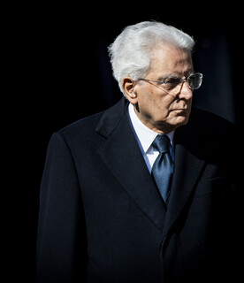 Fosse Ardeatine. Meloni: "Uccisi perchè italiani". Anpi: "No, perchè antifascisti" 