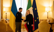 Meloni a Zelensky: "L’Ucraina è in guerra anche per noi"