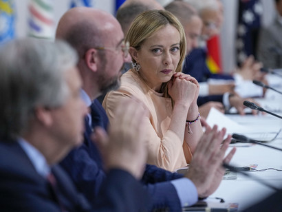 Meloni anticipa il rientro G7 per l’emergenza maltempo