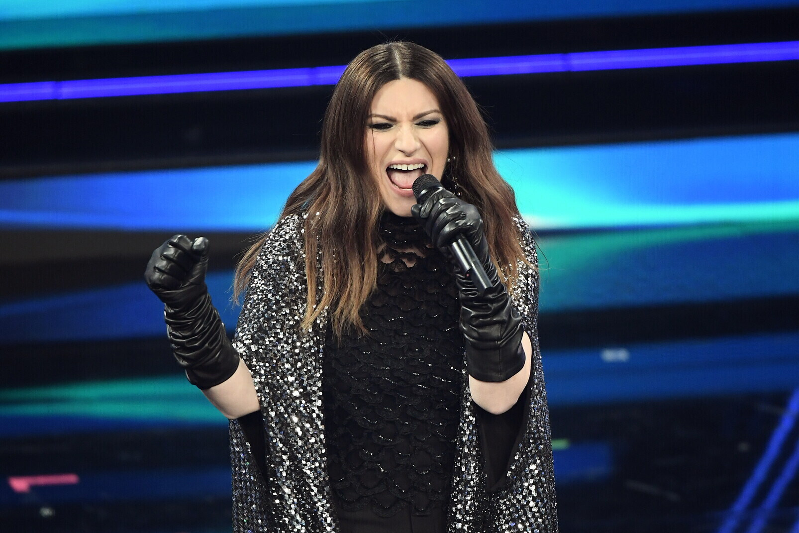 Lutto per Laura Pausini: zio Ettore falciato in bici. Il conducente dell'auto si costituisce