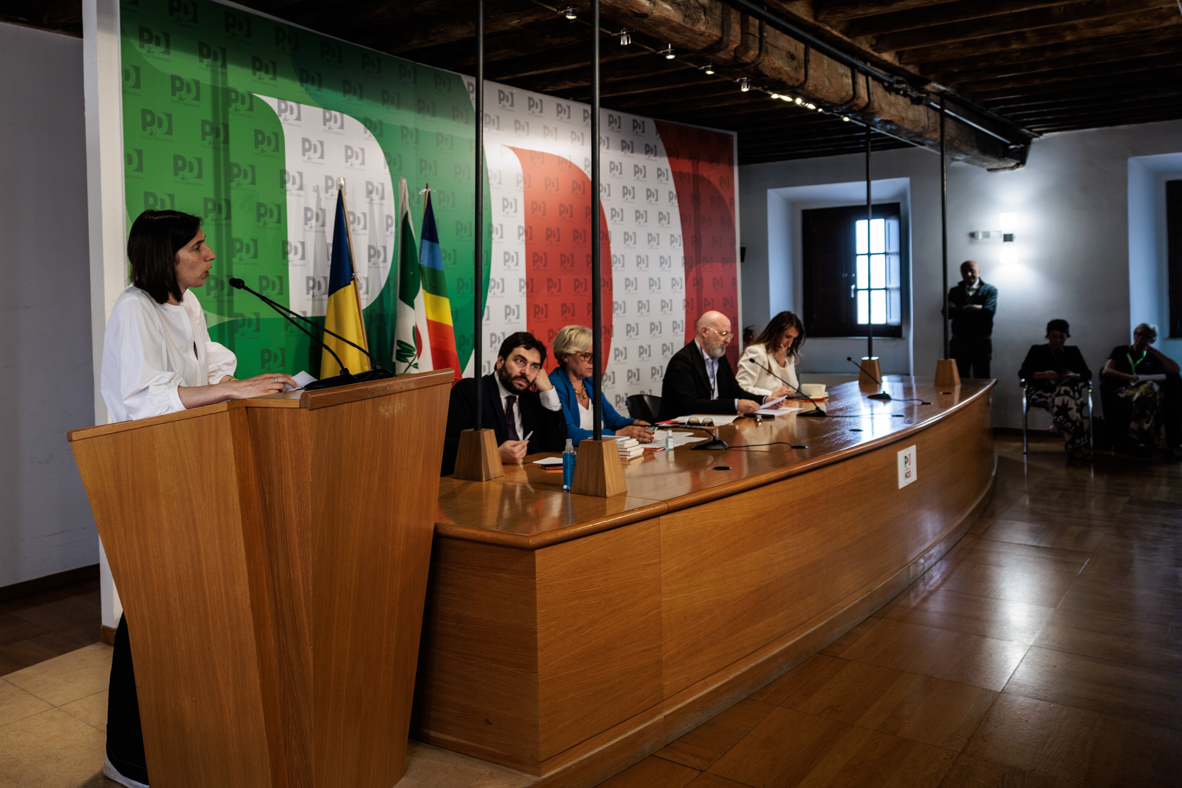 Nel Pd le aree in fermento. La resa dei conti rinviata a dopo le regionali