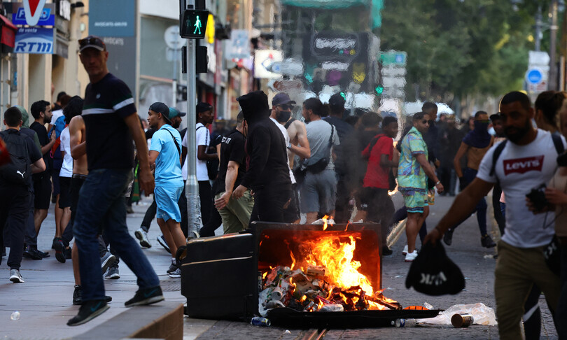 francia proteste disordini arresti banlieu