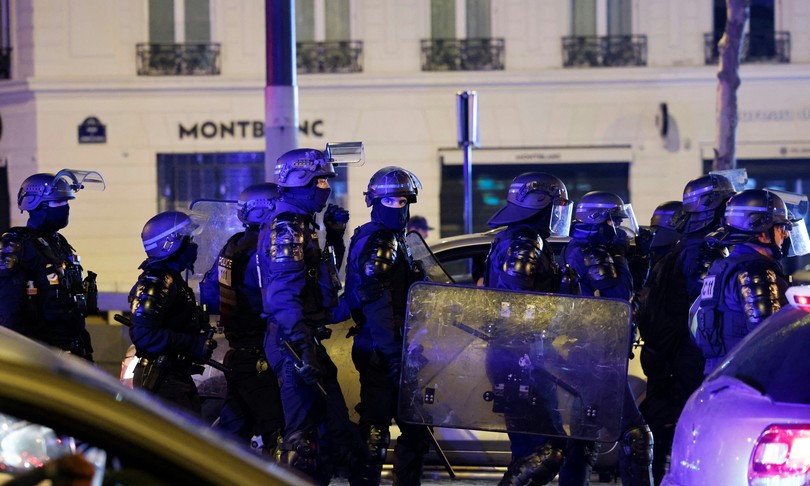francia proteste disordini arresti banlieu